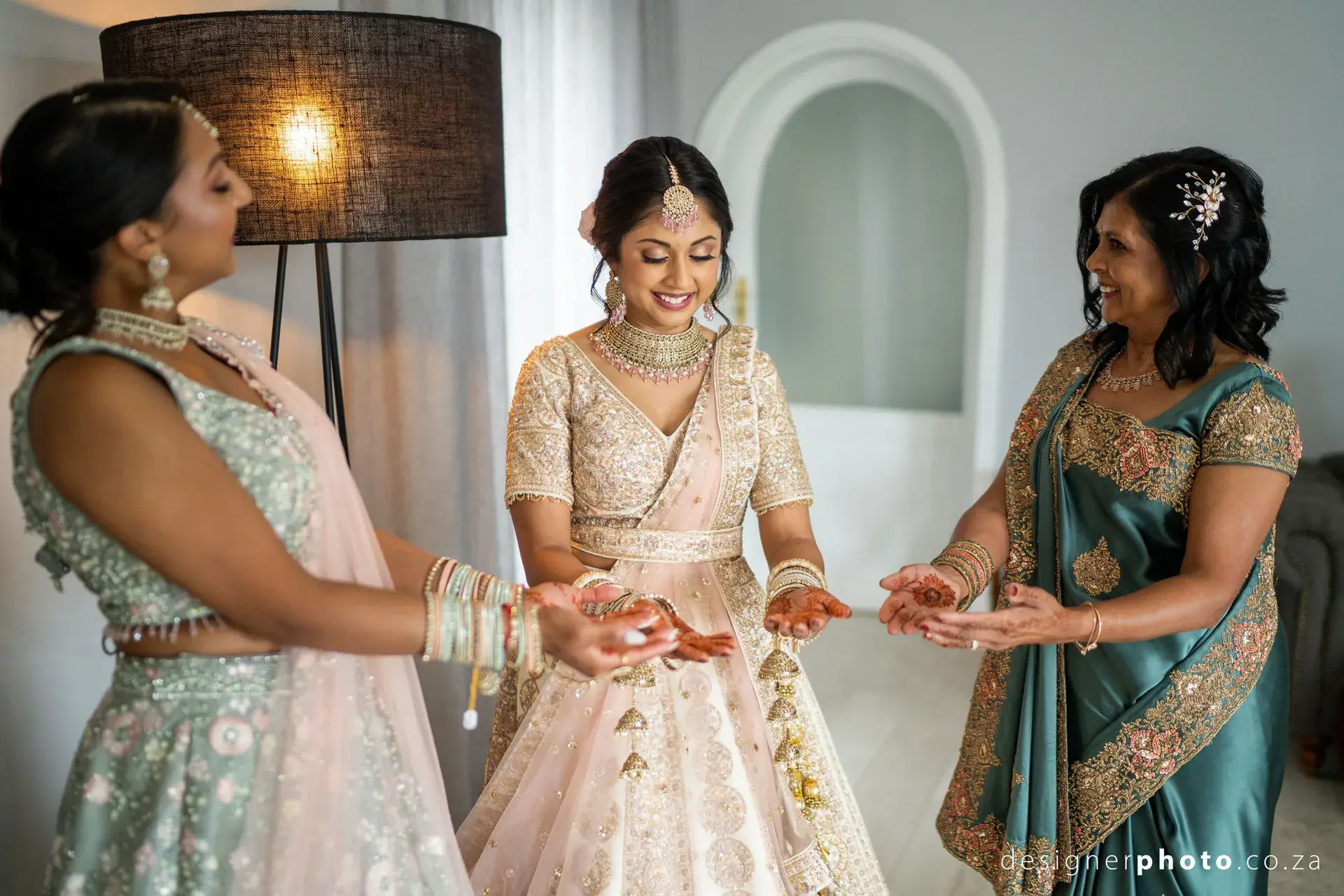 Beautiful Indian henna group